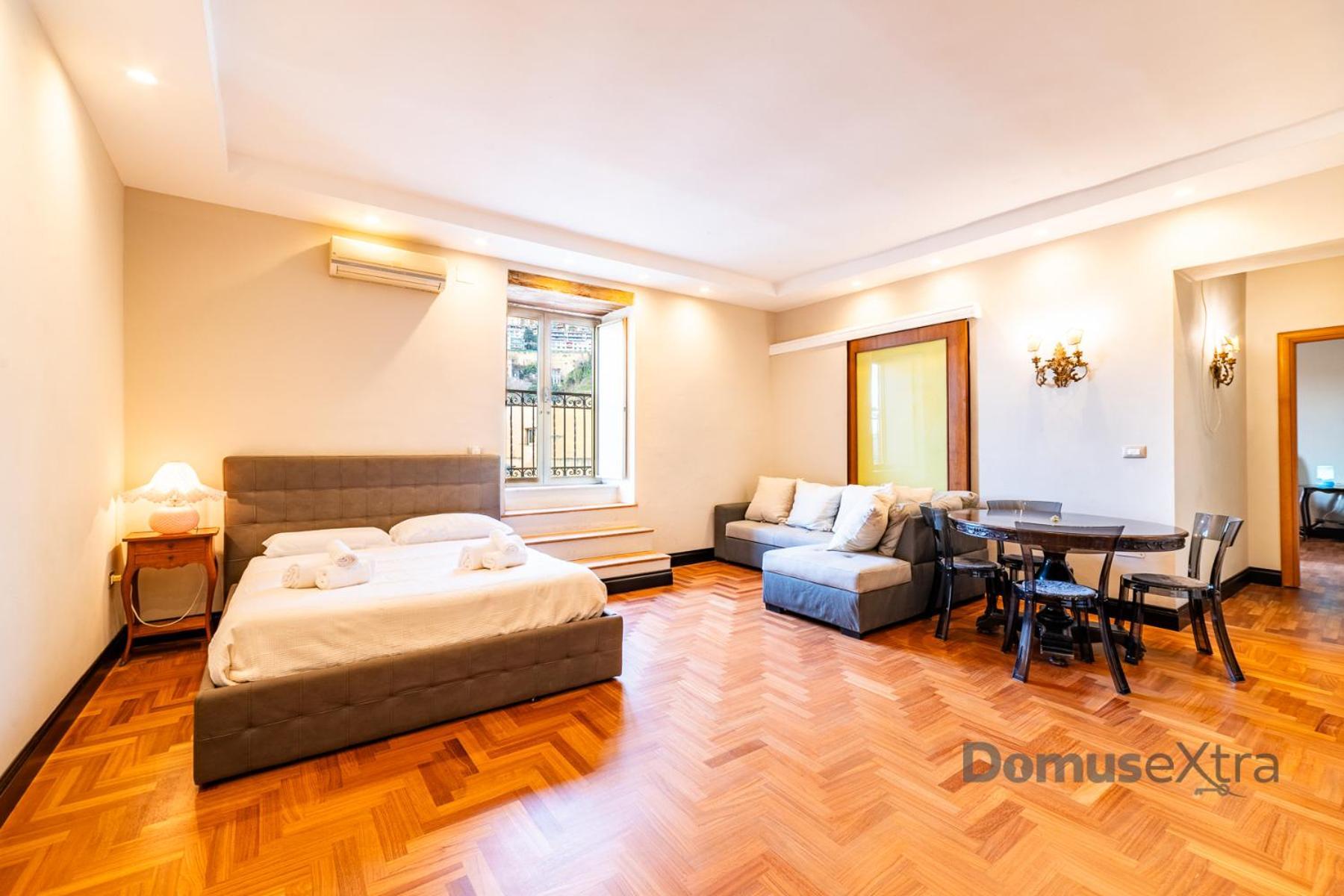 Appartamento Gramsci Relais By Domusextra Napoli Esterno foto