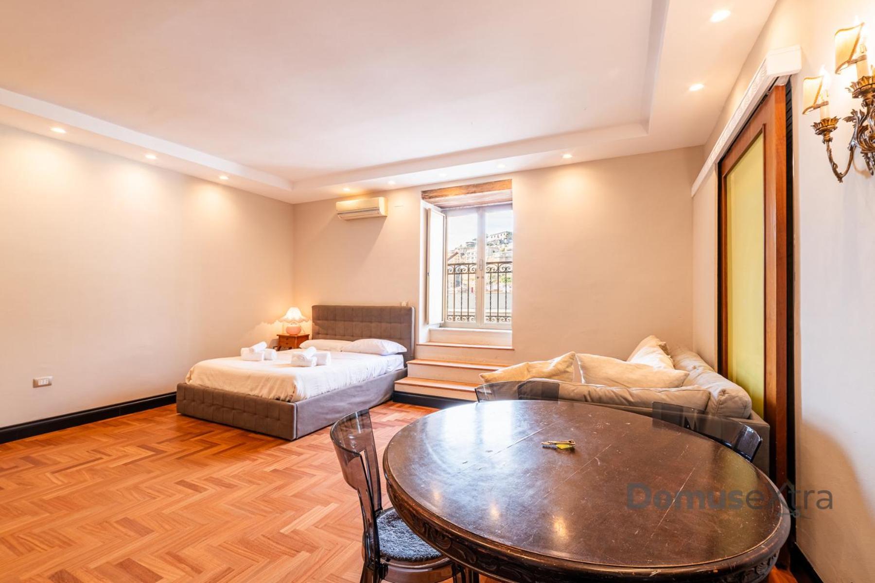 Appartamento Gramsci Relais By Domusextra Napoli Esterno foto